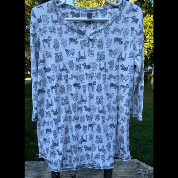Karen Neuburger Other - Karen Neuburger Sleepwear Top Pop Over White with Gray Dog Breeds Prints V Neck